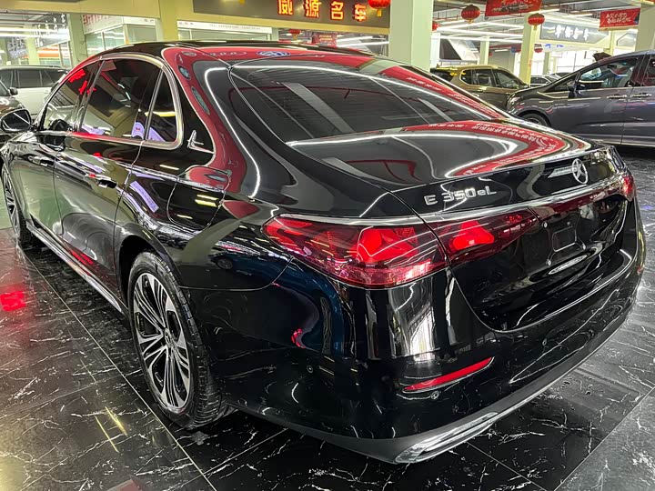 Фото 9 - Mercedes-Benz E-Class Hybrid