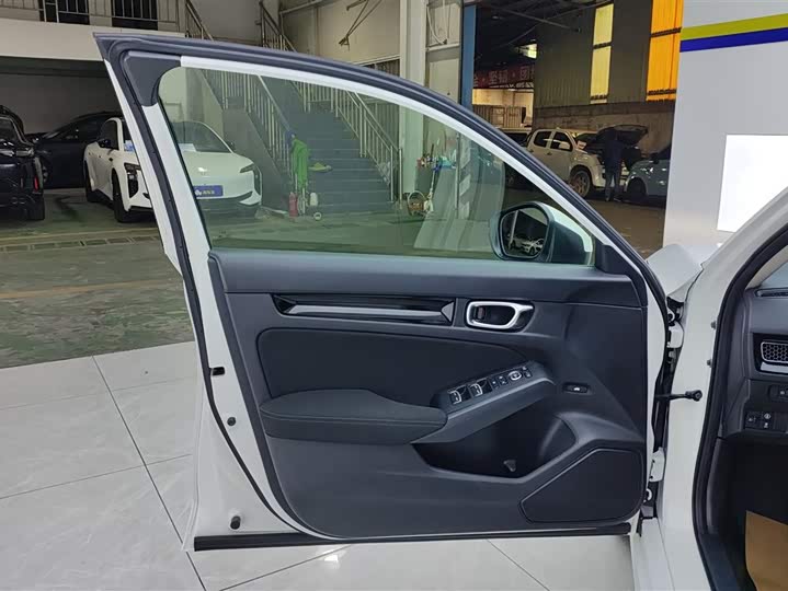 Фото 7 - Honda Civic