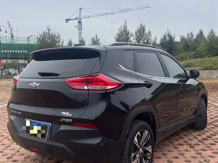 Фото 6 - Chevrolet Tracker