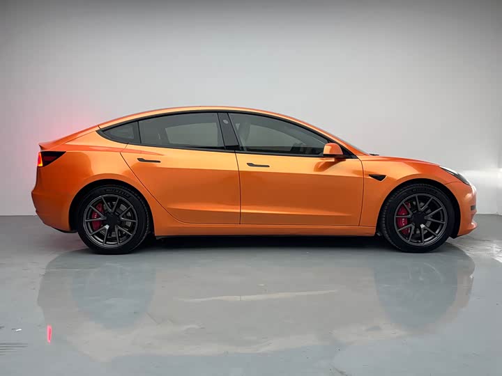 Фото 7 - Tesla Model 3