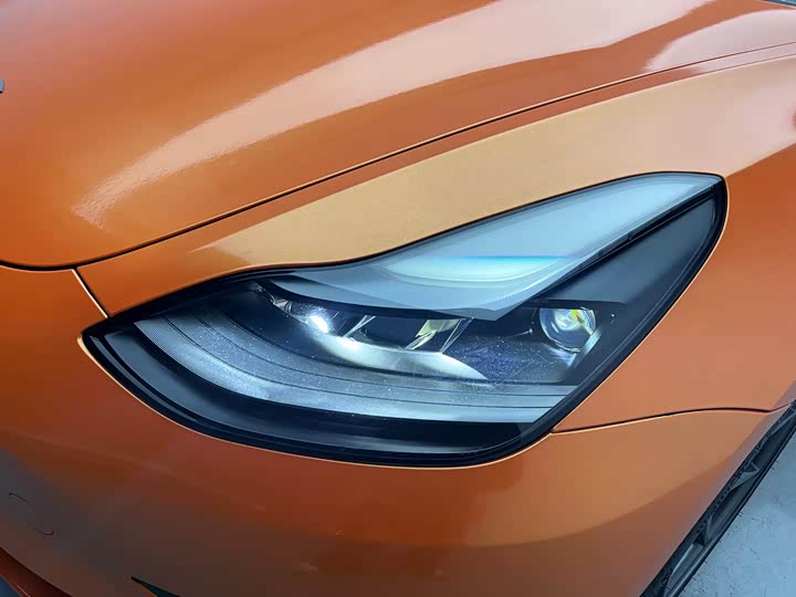 Фото 9 - Tesla Model 3