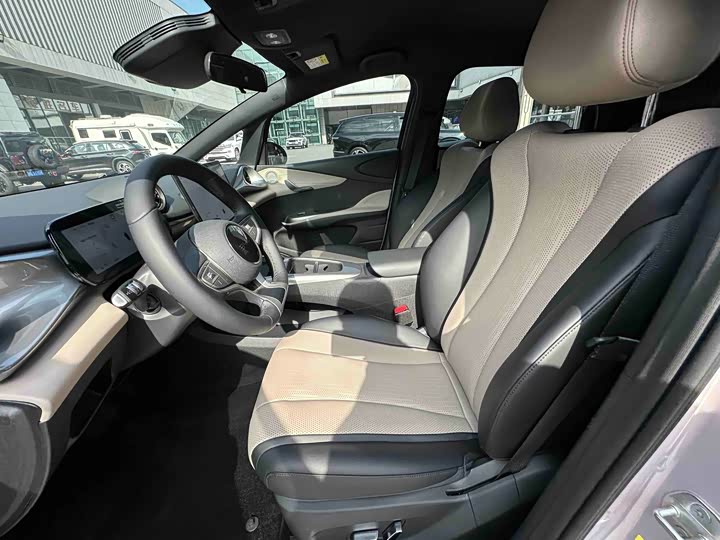 Фото 7 - BYD Dolphin