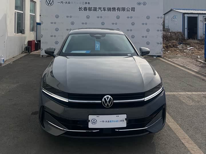 Фото 2 - Volkswagen Magotan