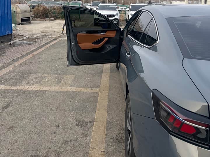 Фото 8 - Volkswagen Magotan