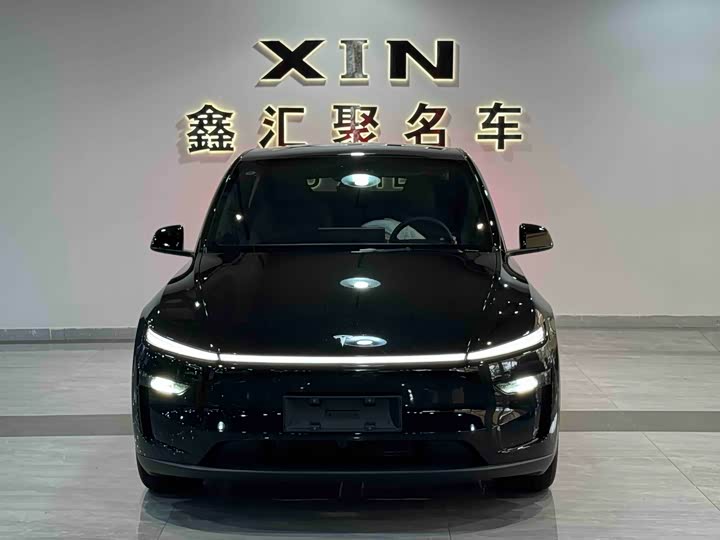 Photo 3 - Tesla Model Y