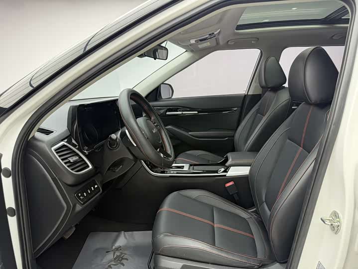 Фото 7 - Kia KX3