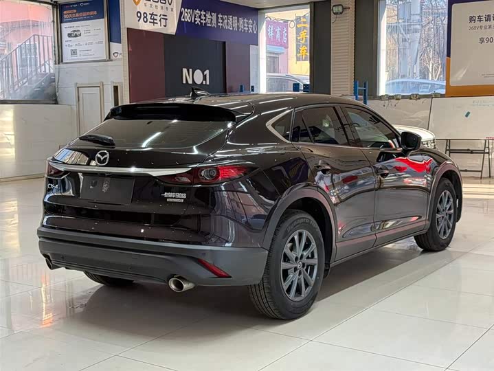 Фото 4 - Mazda CX-4