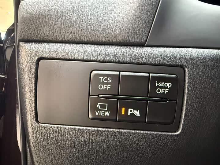 Фото 9 - Mazda CX-4