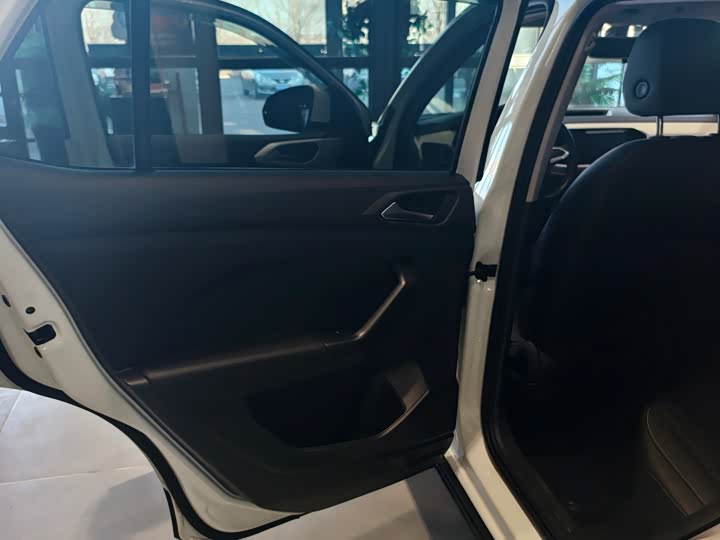 Фото 8 - Volkswagen Tacqua