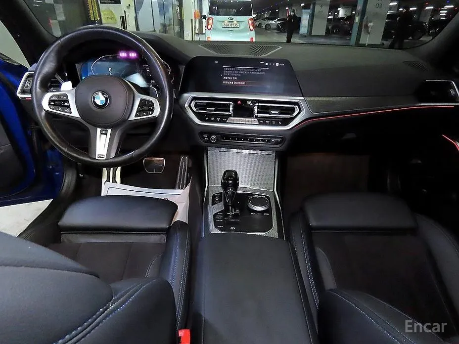 Photo 10 - BMW 3 Series