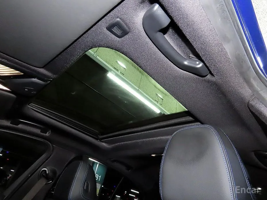 Photo 16 - BMW 3 Series