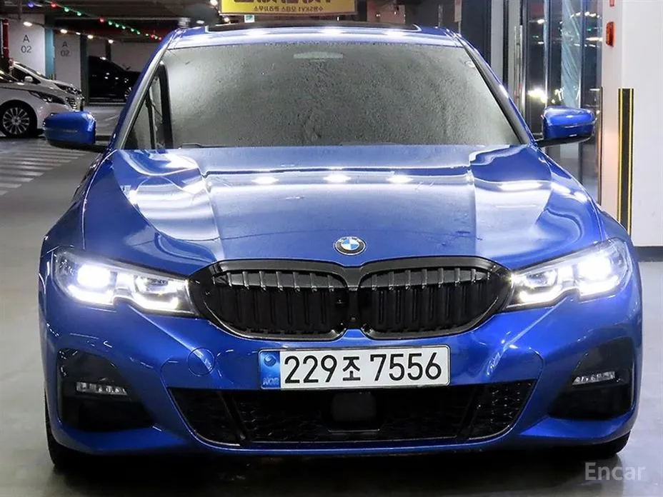 Photo 2 - BMW 3 Series