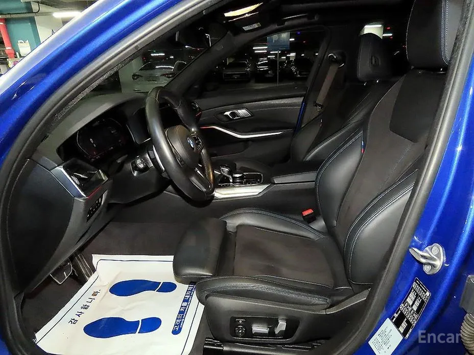 Photo 6 - BMW 3 Series