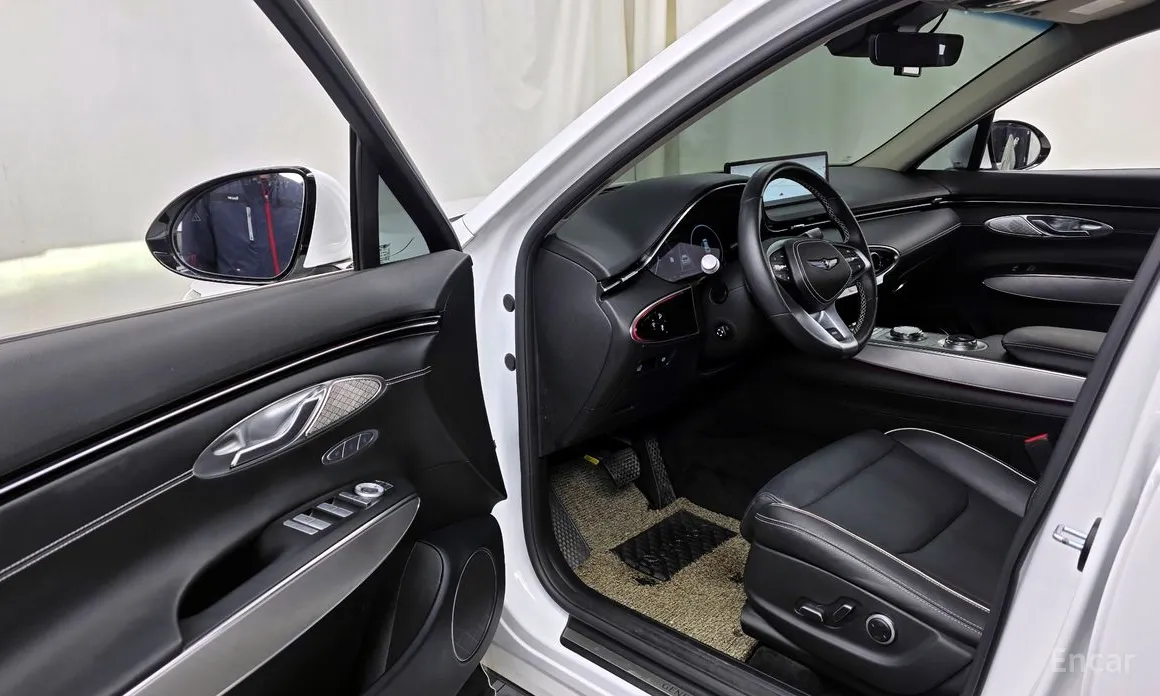 Фото 10 - Genesis GV70