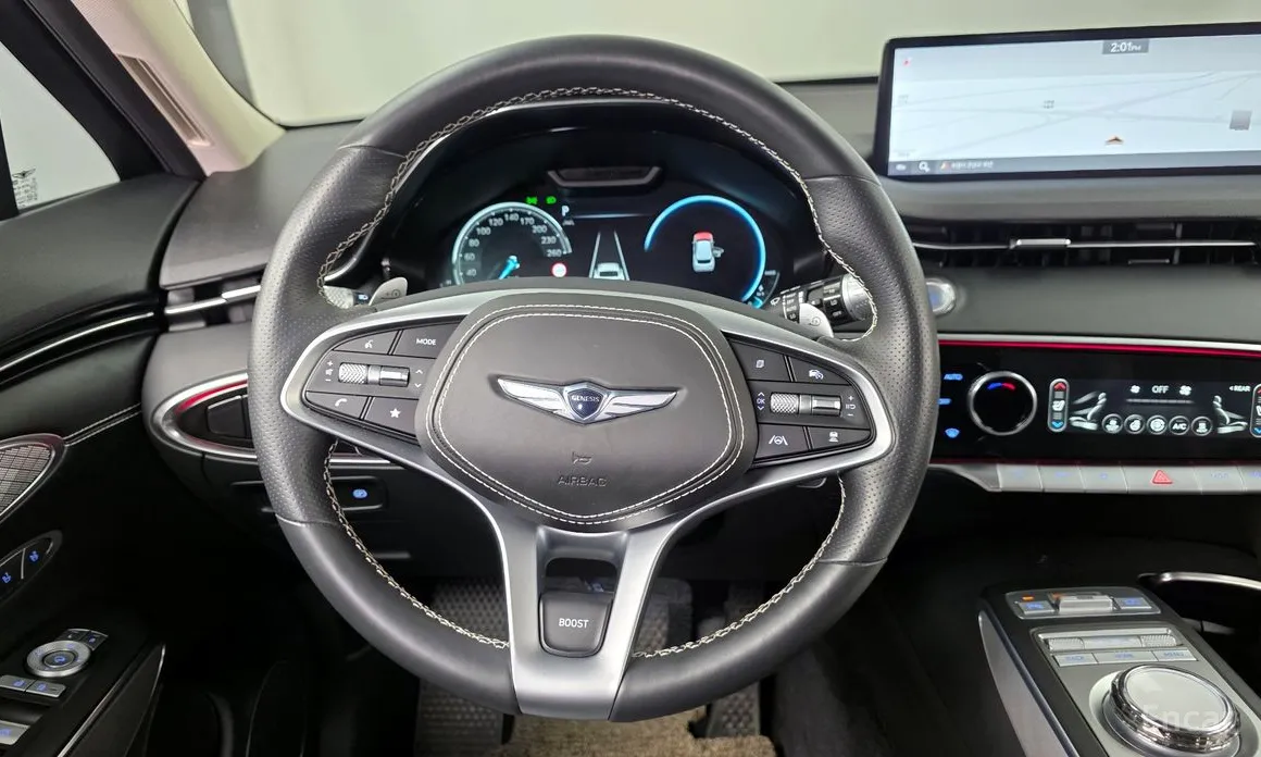 Фото 13 - Genesis GV70