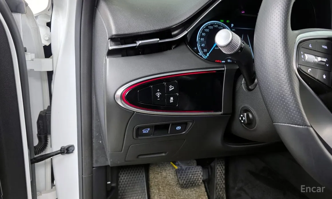 Фото 16 - Genesis GV70