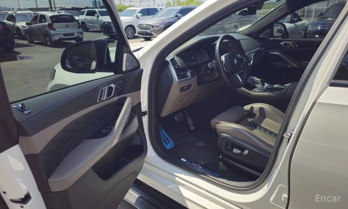 Фото 10 - BMW X6 M