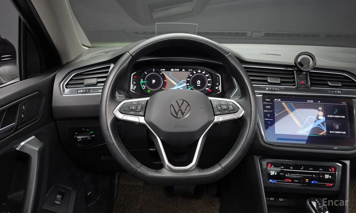 Фото 13 - Volkswagen Tiguan