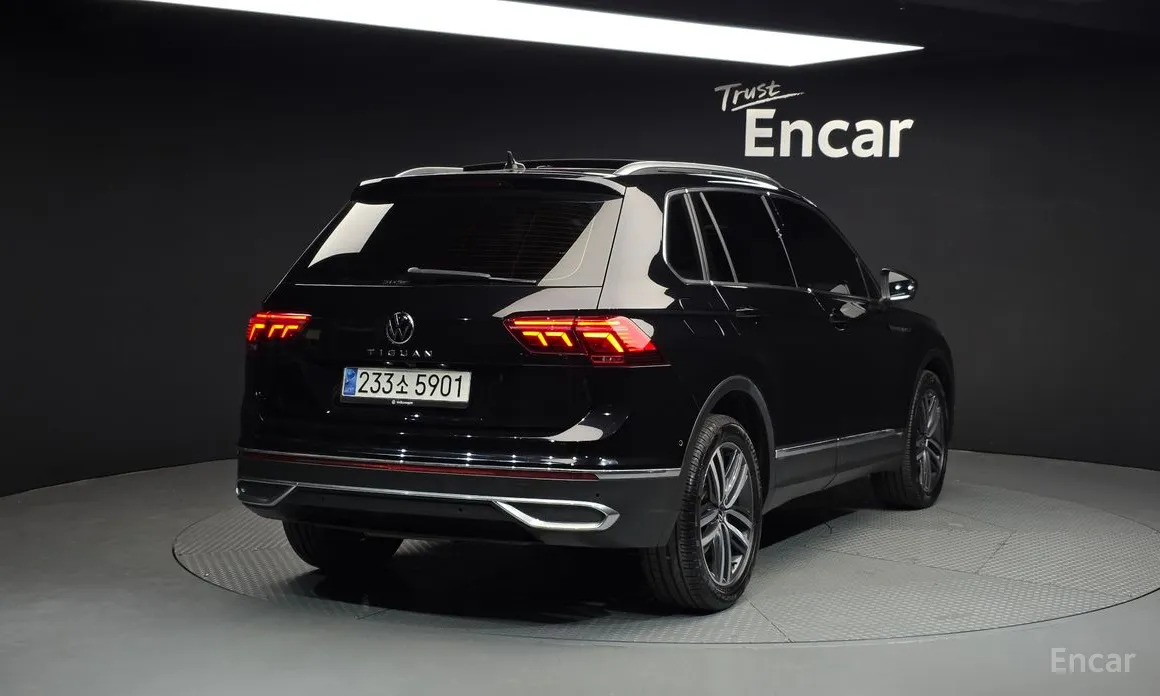 Фото 2 - Volkswagen Tiguan