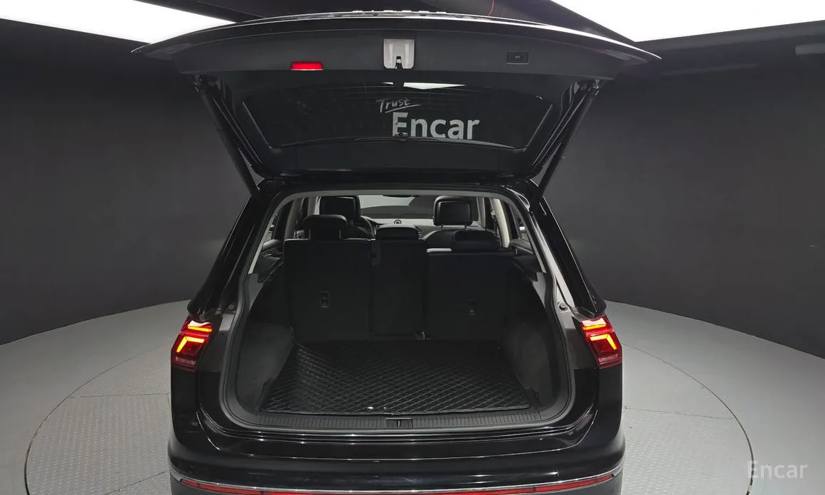 Фото 20 - Volkswagen Tiguan