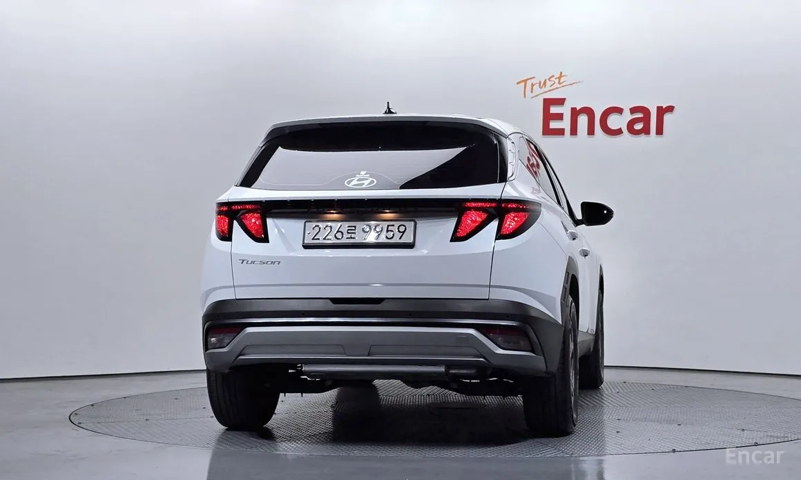 Фото 4 - Hyundai Tucson