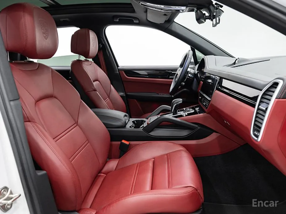 Фото 13 - Porsche Cayenne