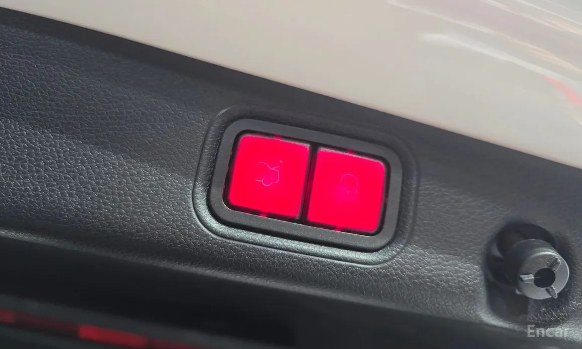 Фото 17 - Mercedes-Benz E-Class