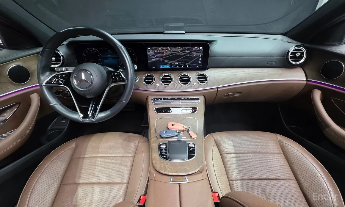 Фото 7 - Mercedes-Benz E-Class