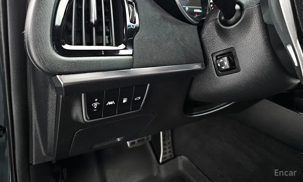 Фото 14 - Kia Stinger