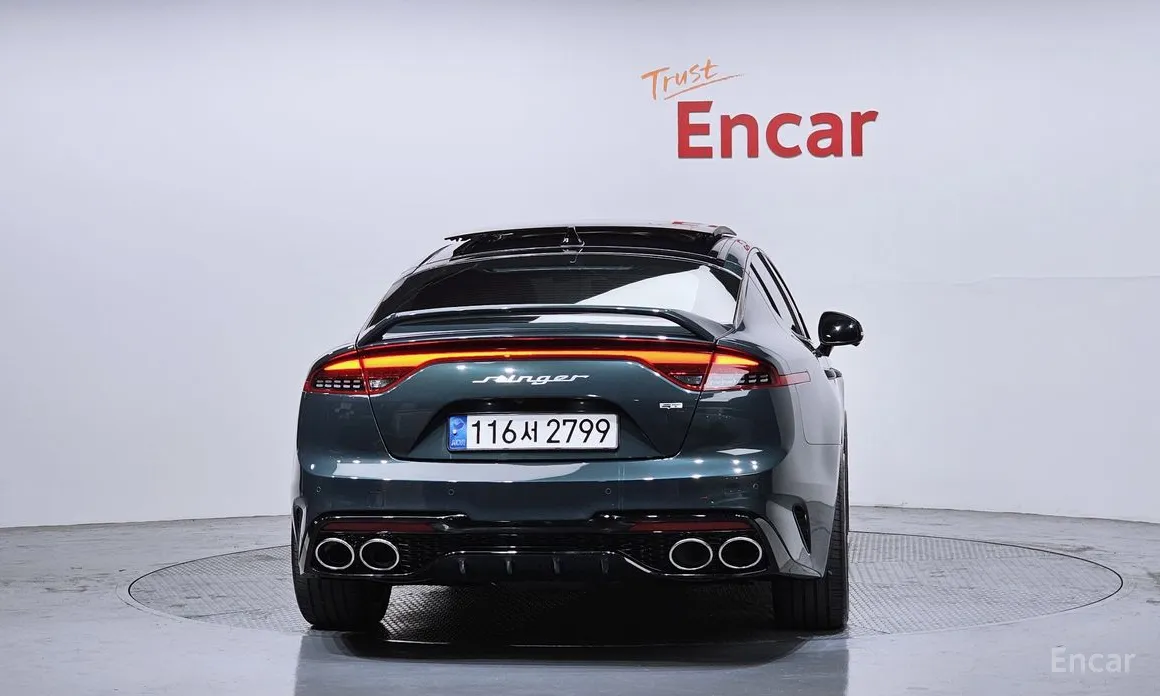 Фото 4 - Kia Stinger