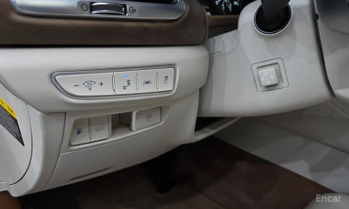 Фото 12 - Genesis G90