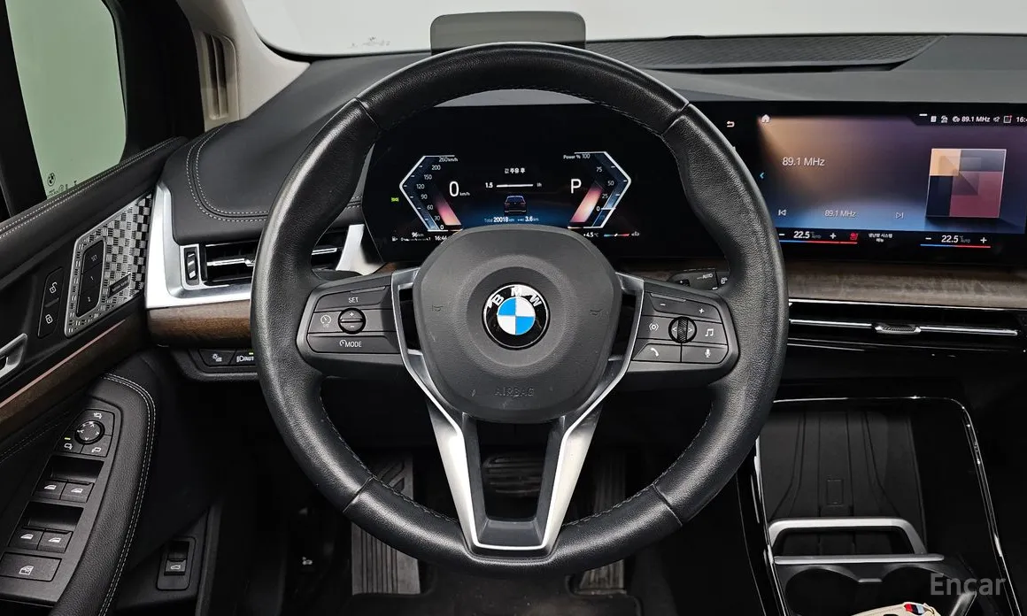 BMW 2 Series 2022 220i Luxury