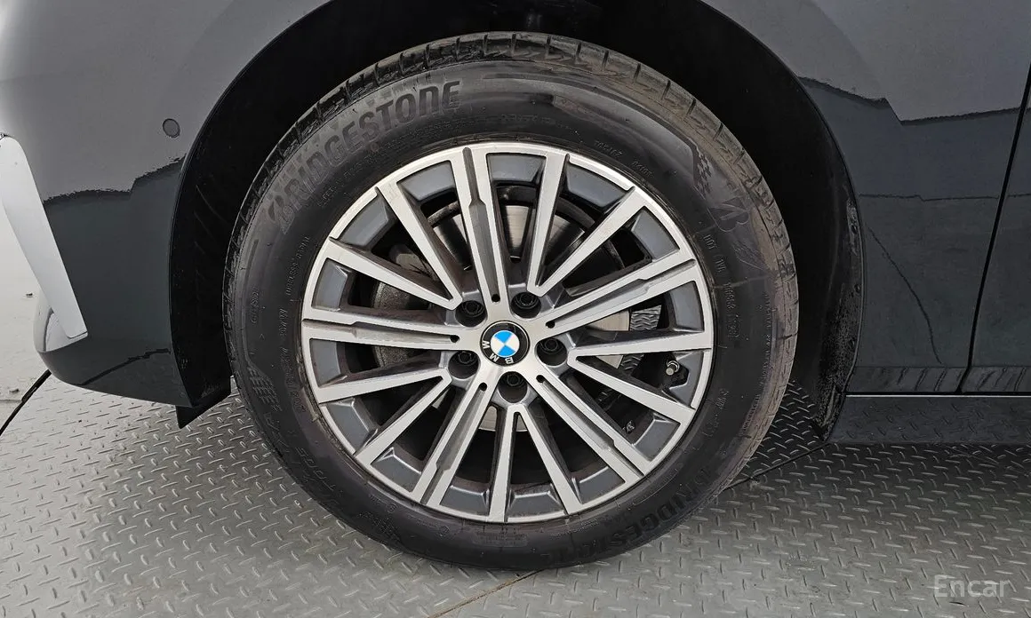 BMW 2 Series 2022 220i Luxury