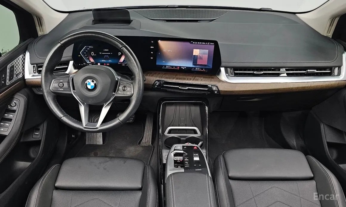 BMW 2 Series 2022 220i Luxury
