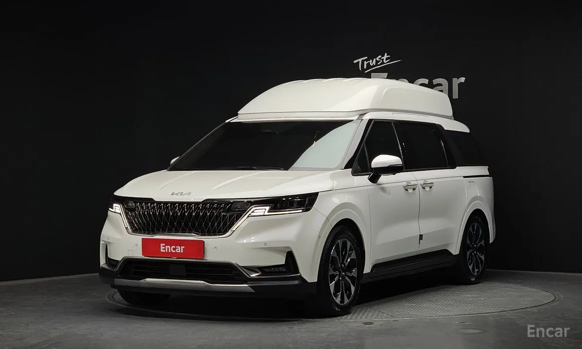 Photo 1 - Kia Carnival