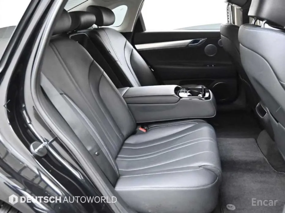 Фото 12 - Genesis G80