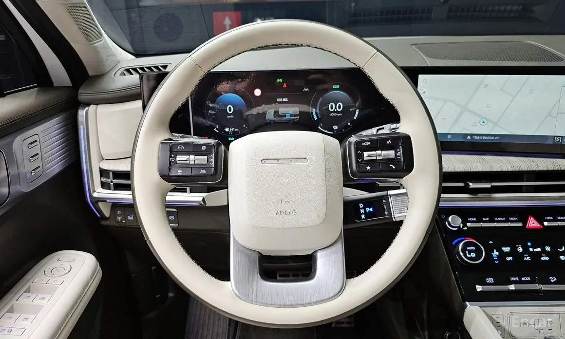 Фото 13 - Hyundai Santa Fe