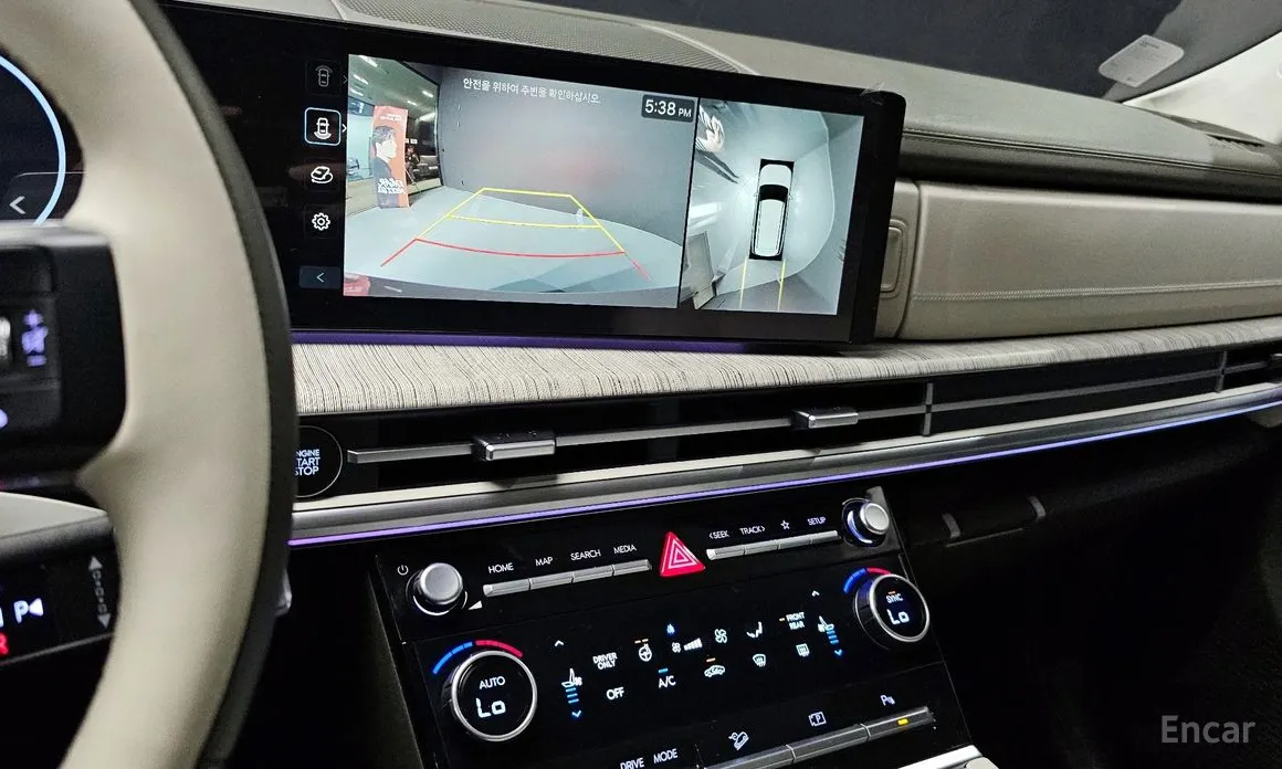 Фото 14 - Hyundai Santa Fe