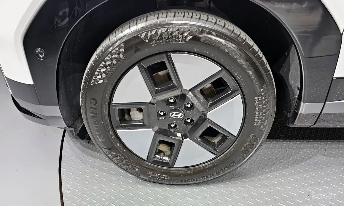 Фото 5 - Hyundai Santa Fe