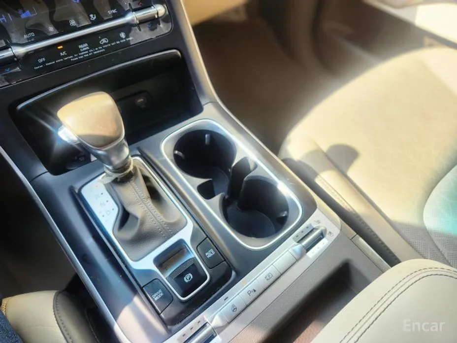 Фото 15 - Kia Carnival