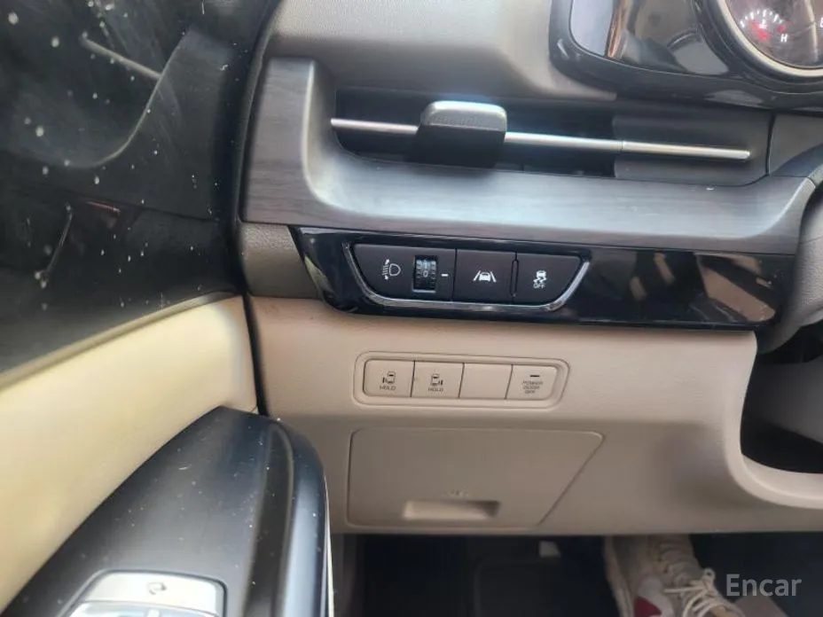 Фото 16 - Kia Carnival