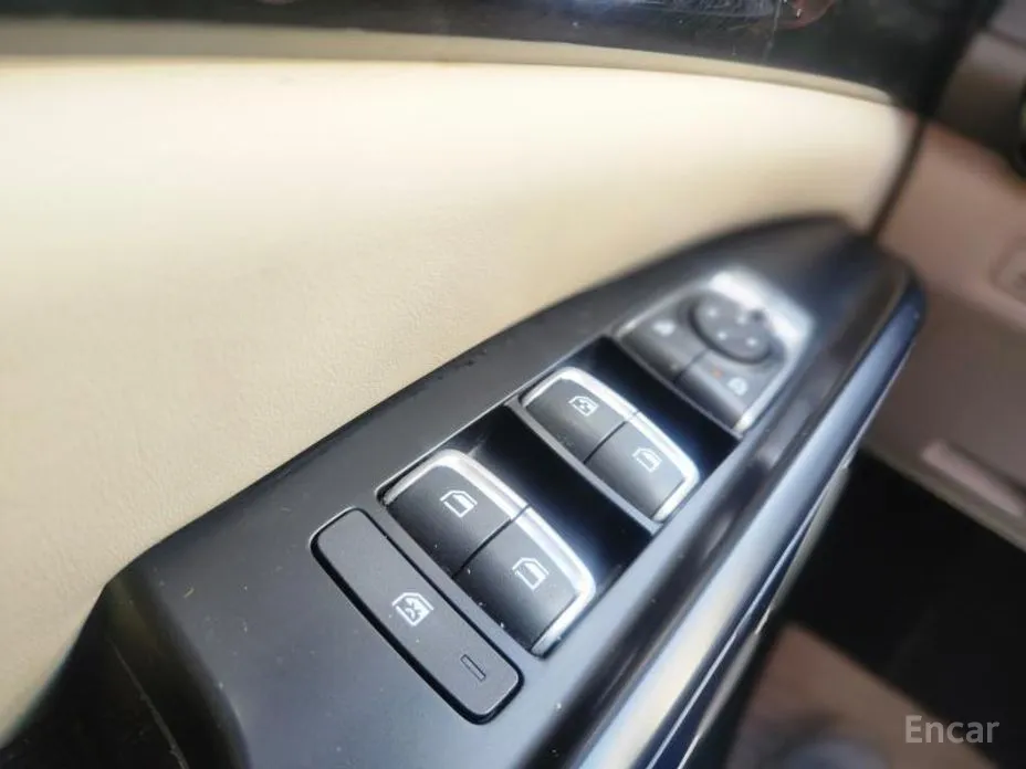 Фото 19 - Kia Carnival