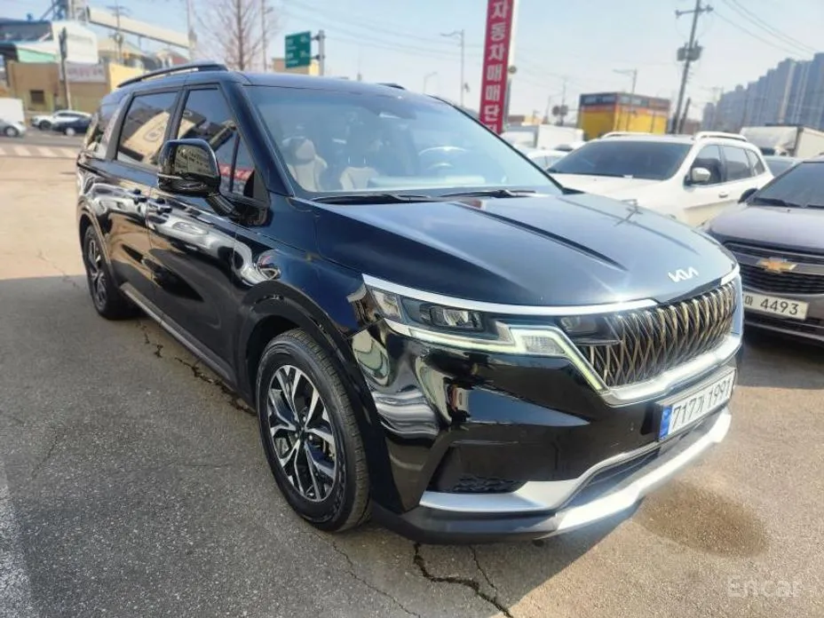 Фото 3 - Kia Carnival