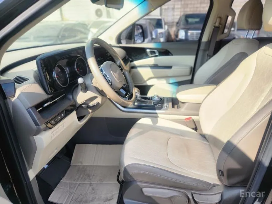 Фото 7 - Kia Carnival