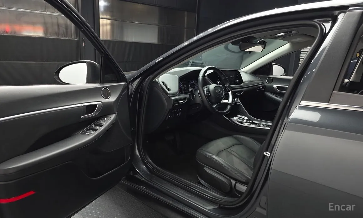 Фото 10 - Hyundai Sonata