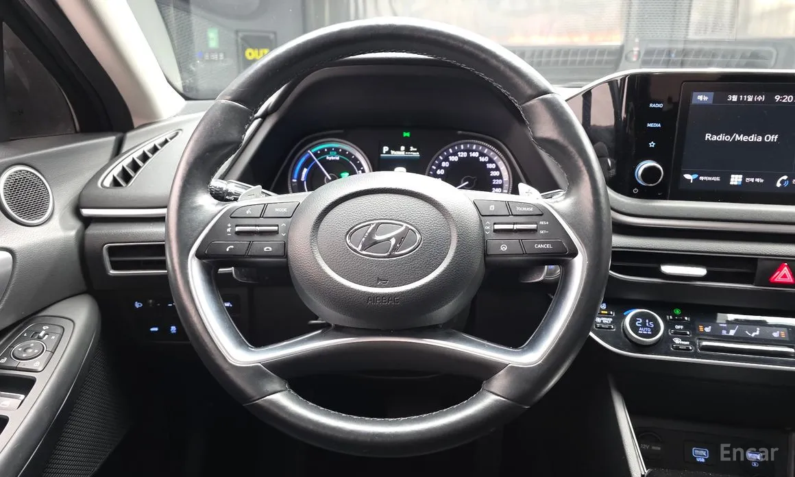 Фото 13 - Hyundai Sonata