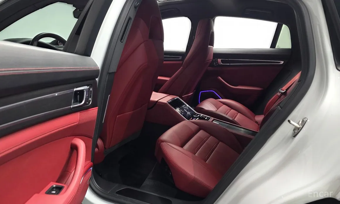 Фото 12 - Porsche Panamera