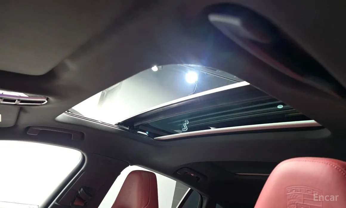 Фото 16 - Porsche Panamera