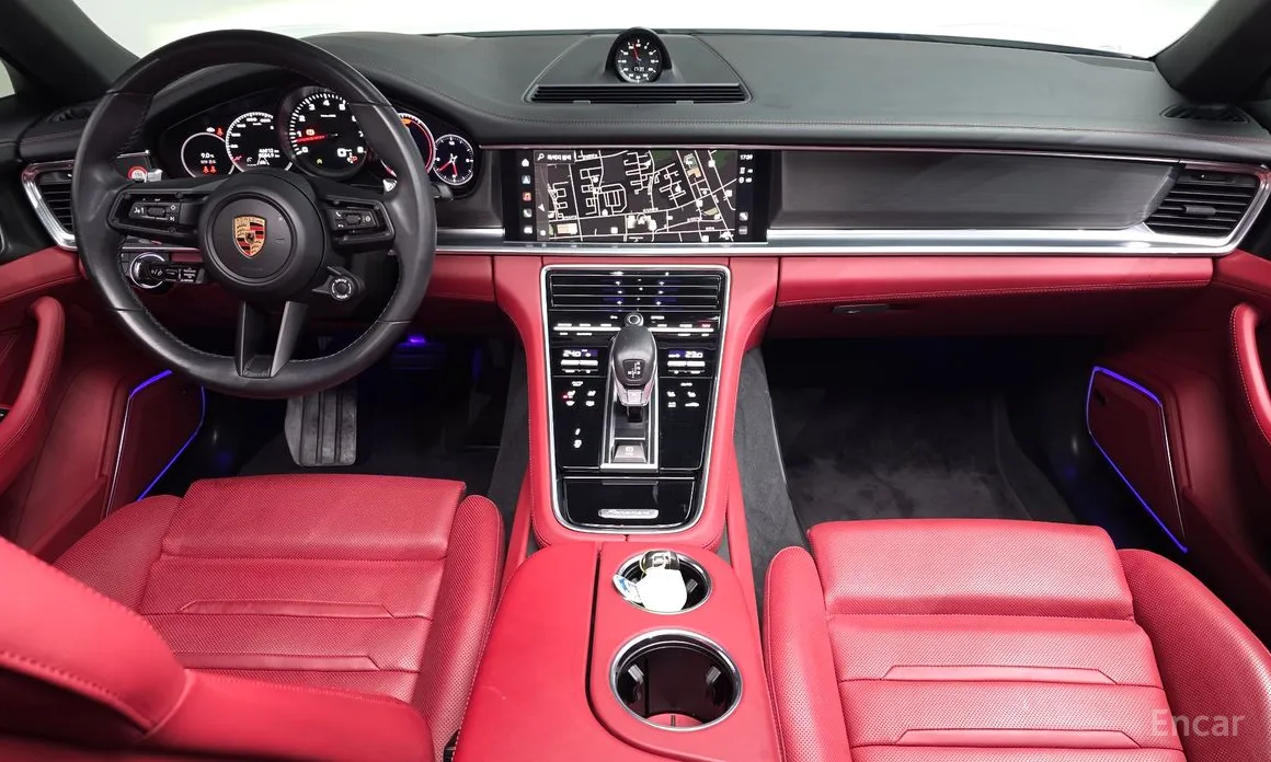 Фото 7 - Porsche Panamera