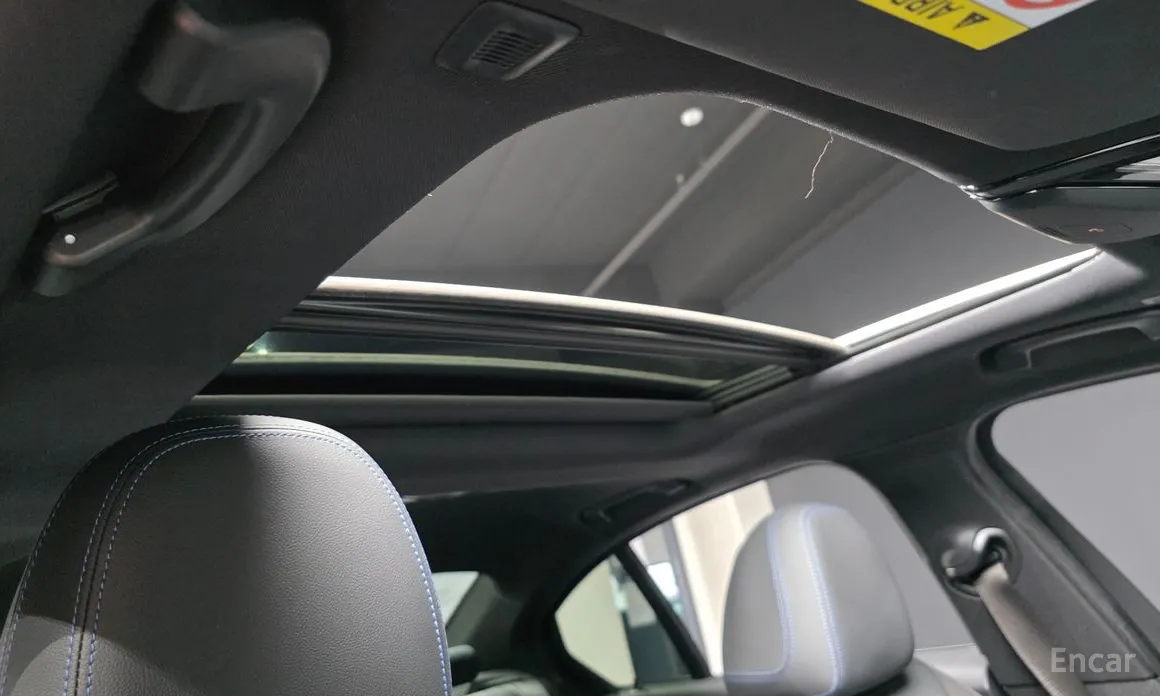 Photo 18 - BMW 3 Series